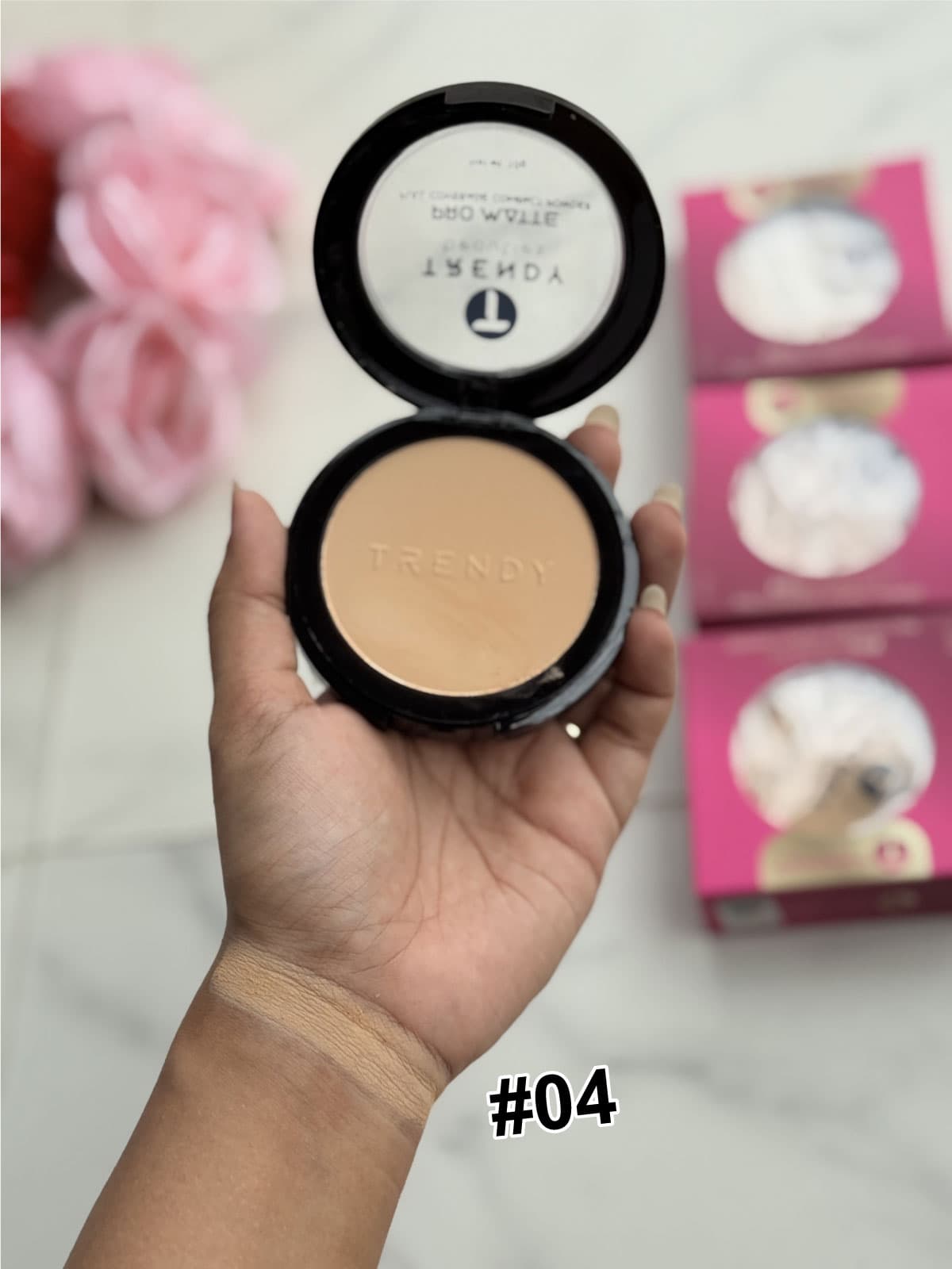 Trendy Beauties Compact Powder